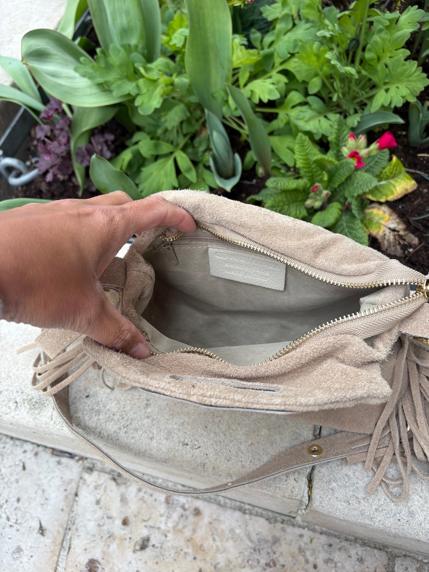 Mini sac bandoulière cuir daim à Franges Beige Lou